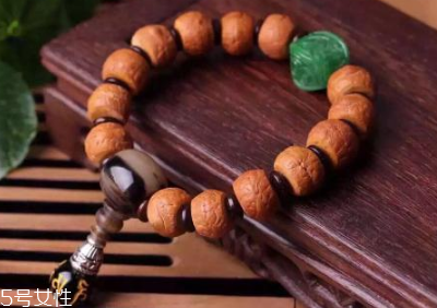 鳳眼菩提漏眼正常嗎 這種現(xiàn)象要注意 鳳眼菩提漏眼正常嗎 這種現(xiàn)象要注意