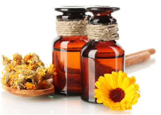 經(jīng)期可以使用精油嗎 經(jīng)期不能使用這些精油 經(jīng)期可以使用精油嗎 經(jīng)期不能使用這些精油