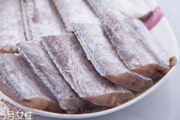 帶魚會(huì)胖嗎 屬于脂肪高的魚類 帶魚會(huì)胖嗎 屬于脂肪高的魚類