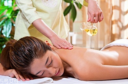 精油按摩要注意什么 精油按摩注意事項 精油按摩要注意什么 精油按摩注意事項
