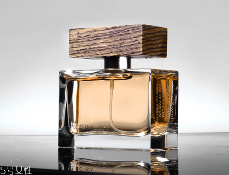 香水在哪里買是正品 最好是專柜 香水在哪里買是正品 最好是專柜