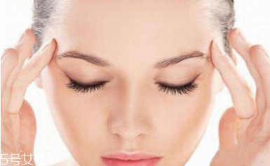 精油按摩眼部有什么效果 精油按摩眼部注意事項(xiàng) 精油按摩眼部有什么效果 精油按摩眼部注意事項(xiàng)