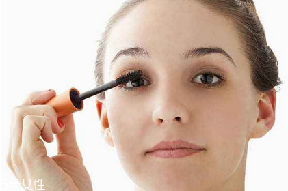 睫毛膏對眼睛有害嗎 真相是這樣 睫毛膏對眼睛有害嗎 真相是這樣