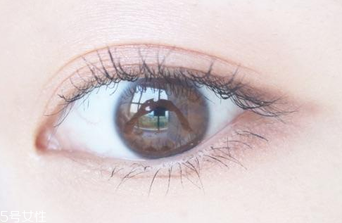 睫毛膏可以用什么代替 假睫毛是最佳選擇 睫毛膏可以用什么代替 假睫毛是最佳選擇