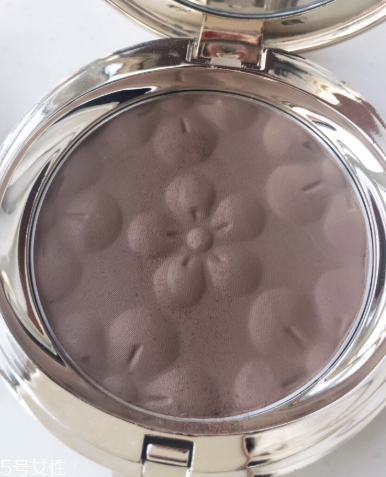 黃皮膚怎么修容 紅棕色打造健康膚色 黃皮膚怎么修容 紅棕色打造健康膚色