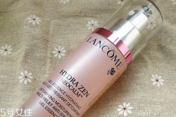 精華液什么成分最補水 get最佳肌膚水膜 精華液什么成分最補水 get最佳肌膚水膜