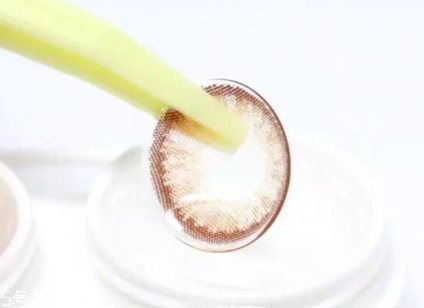 美瞳材質哪種好 挑選不可盲目跟風