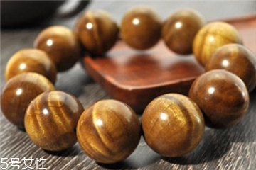 金絲楠手串怎么看真假 這幾招一定要會(huì) 金絲楠手串怎么看真假 這幾招一定要會(huì)