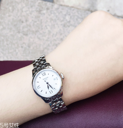 機(jī)械表可以戴著跑步嗎 最好避免劇烈運(yùn)動(dòng) 機(jī)械表可以戴著跑步嗎 最好避免劇烈運(yùn)動(dòng)