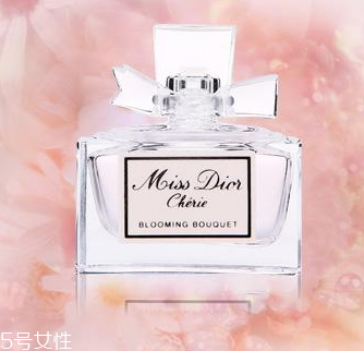 水果型香水適合什么年齡 學生黨首選香水 水果型香水適合什么年齡 學生黨首選香水