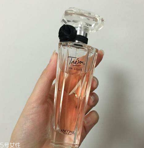 水果型香水適合什么年齡 學生黨首選香水 水果型香水適合什么年齡 學生黨首選香水