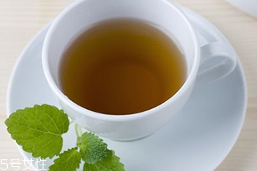 芝麻油滴鼻子的功效 緩解鼻炎 芝麻油滴鼻子的功效 緩解鼻炎