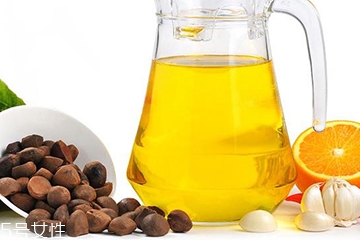 茶油是植物油嗎 木本植物油 茶油是植物油嗎 木本植物油