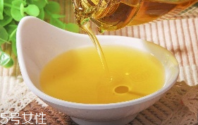 茶油是酸性還是堿性 呈堿性 茶油是酸性還是堿性 呈堿性