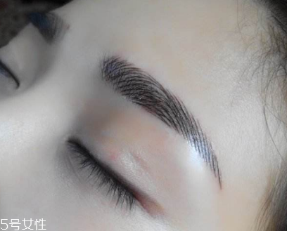 紋眉一年后變紅怎么辦 兩個(gè)辦法解決 紋眉一年后變紅怎么辦 兩個(gè)辦法解決