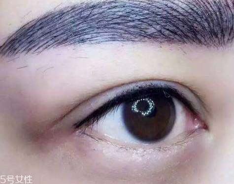 美瞳線要不要小尾巴 最好不要 美瞳線要不要小尾巴 最好不要