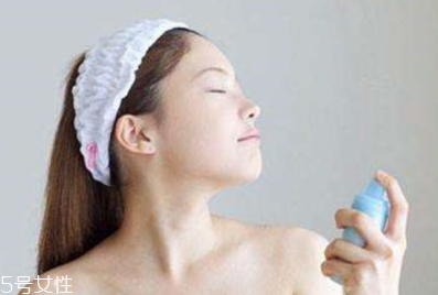 定妝噴霧可以帶上飛機嗎 攜帶要注意 定妝噴霧可以帶上飛機嗎 攜帶要注意