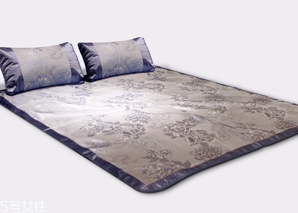 冰絲席會(huì)縮水嗎 清洗要當(dāng)心 冰絲席會(huì)縮水嗎 清洗要當(dāng)心