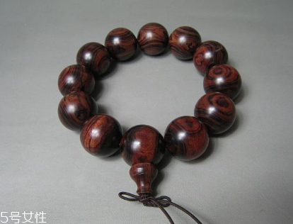 紫檀柳手串多少錢 要看具體品質(zhì) 紫檀柳手串多少錢 要看具體品質(zhì)