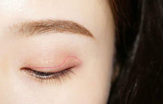 如何畫減齡妝容步驟 減齡妝的4個(gè)重點(diǎn) 如何畫減齡妝容步驟 減齡妝的4個(gè)重點(diǎn)