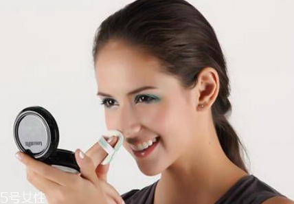日本粉底液哪個(gè)牌子好用 日本最好用的粉底液推薦 日本粉底液哪個(gè)牌子好用 日本最好用的粉底液推薦