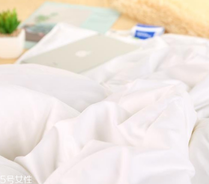 羽絨被跑毛怎么處理 告別跑毛煩惱 羽絨被跑毛怎么處理 告別跑毛煩惱