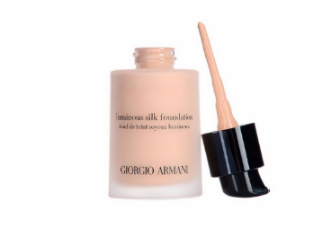 先涂隔離還是粉底液 粉底液和隔離霜區(qū)別 先涂隔離還是粉底液 粉底液和隔離霜區(qū)別