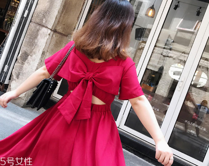 胯骨寬穿什么長裙 試試這三種類型吧 胯骨寬穿什么長裙 試試這三種類型吧