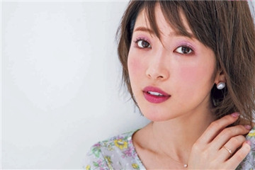 如何打造美麗的妝容 目標(biāo)是漂亮而非可愛 如何打造美麗的妝容 目標(biāo)是漂亮而非可愛