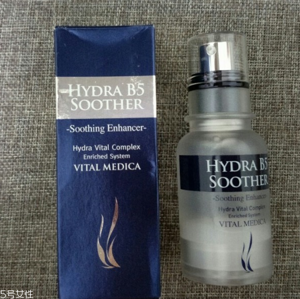 精華啫喱什么時(shí)候用 水乳之間深層滋潤(rùn)