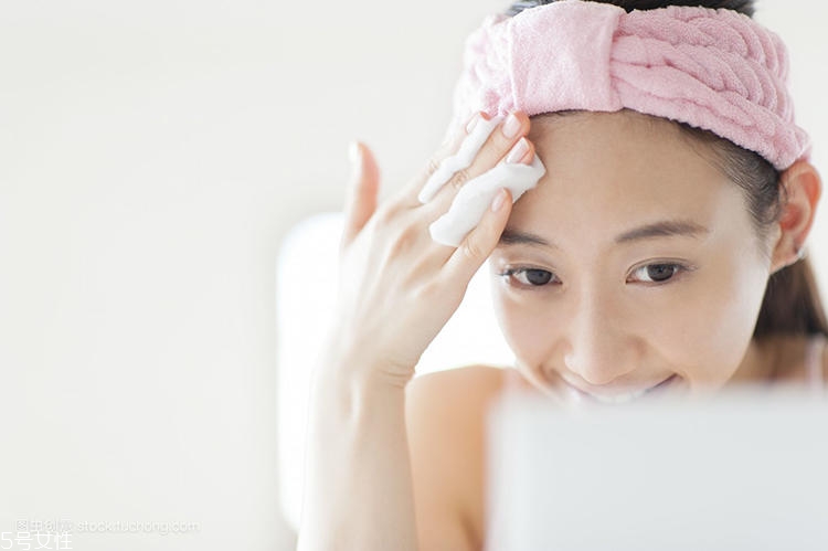 濕敷用什么化妝棉好 太厚不利于吸收 濕敷用什么化妝棉好 太厚不利于吸收