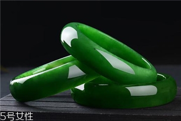 碧玉手鐲一般多少錢 深受女性青睞 碧玉手鐲一般多少錢 深受女性青睞