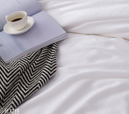 蠶絲被兒童能睡嗎 非常適合小孩 蠶絲被兒童能睡嗎 非常適合小孩