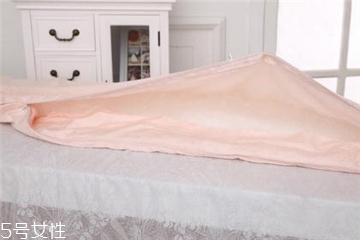 蠶絲被兒童能睡嗎 非常適合小孩 蠶絲被兒童能睡嗎 非常適合小孩