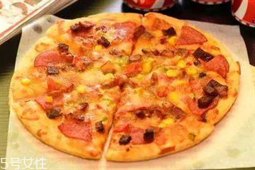 披薩上面拉絲的是什么 披薩不拉絲的原因 披薩上面拉絲的是什么 披薩不拉絲的原因