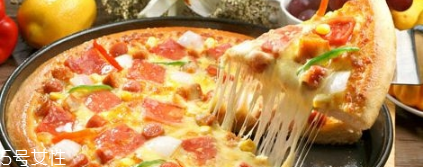披薩上面拉絲的是什么 披薩不拉絲的原因 披薩上面拉絲的是什么 披薩不拉絲的原因