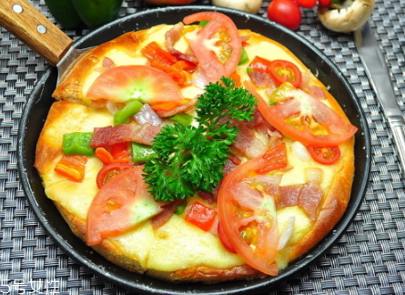 披薩不用烤箱怎么做 披薩不用烤箱的做法 披薩不用烤箱怎么做 披薩不用烤箱的做法