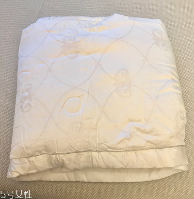 夏涼被起球怎么辦 去除毛球小技巧 夏涼被起球怎么辦 去除毛球小技巧