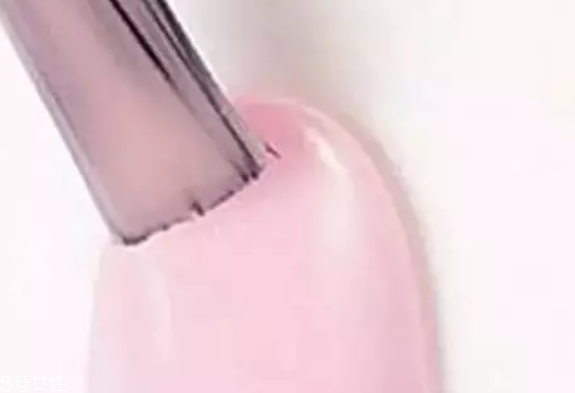 粉色美甲什么款式顯白 手黑黃也適合的粉色美甲 粉色美甲什么款式顯白 手黑黃也適合的粉色美甲