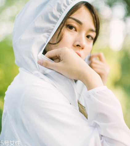 皮膚衣什么顏色最防曬 這個顏色最搶手 皮膚衣什么顏色最防曬 這個顏色最搶手