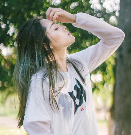 皮膚衣什么面料好 面料非常關(guān)鍵 皮膚衣什么面料好 面料非常關(guān)鍵