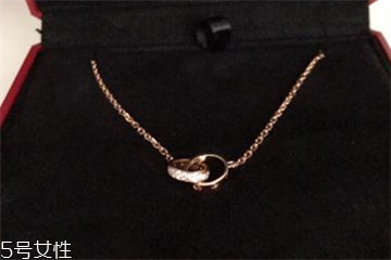 卡地亞雙環(huán)項鏈寓意 兩顆心緊緊相連 卡地亞雙環(huán)項鏈寓意 兩顆心緊緊相連