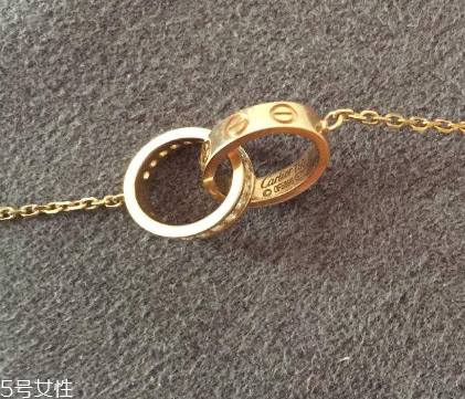 卡地亞雙環(huán)項鏈真假辨別 教你避開假貨 卡地亞雙環(huán)項鏈真假辨別 教你避開假貨