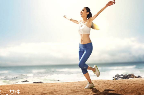 跑步跑多久才開(kāi)始燃燒脂肪 每天都要堅(jiān)持 跑步跑多久才開(kāi)始燃燒脂肪 每天都要堅(jiān)持