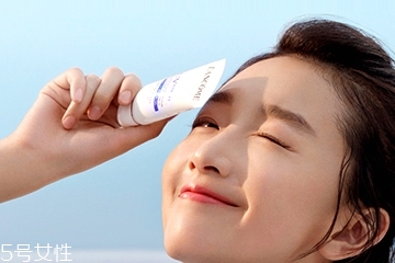 蘭蔻隔離乳怎么用 這樣才是正確用法 蘭蔻隔離乳怎么用 這樣才是正確用法