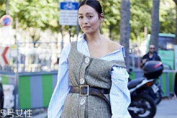 夏天襯衣怎么搭配好看 輕松穿出高級(jí)感 夏天襯衣怎么搭配好看 輕松穿出高級(jí)感