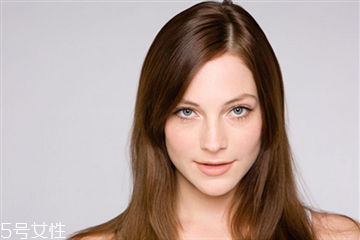 油性皮膚怎么洗臉 油性皮膚洗臉的具體步驟 油性皮膚怎么洗臉 油性皮膚洗臉的具體步驟