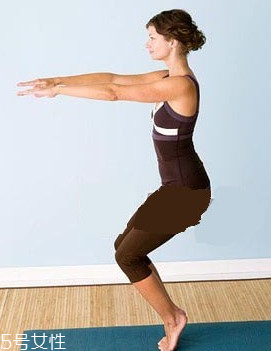 什么坐姿瘦腿 坐姿瘦腿法 什么坐姿瘦腿 坐姿瘦腿法