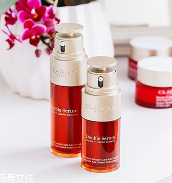 30歲以上用什么精華液好 打響抗衰老第一炮 30歲以上用什么精華液好 打響抗衰老第一炮