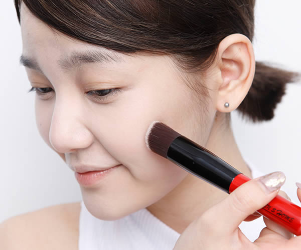 偽素顏底妝怎么畫 心機(jī)底妝教學(xué) 偽素顏底妝怎么畫 心機(jī)底妝教學(xué)